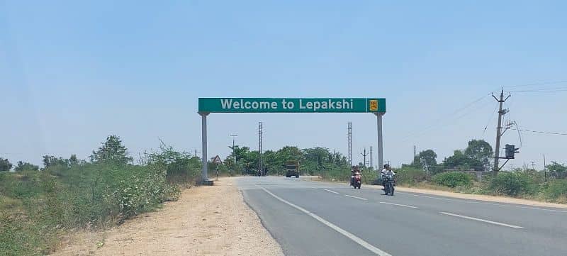 Welcome to Lepakshi board on the highway leading to this historic town