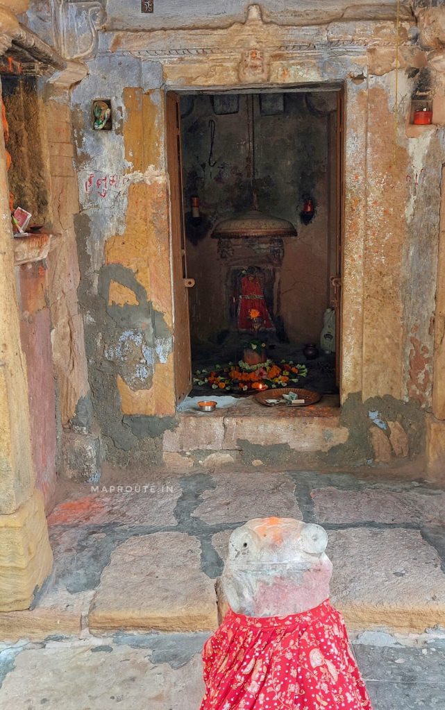 Ancient Shiva temple by the Modhera Sun temple